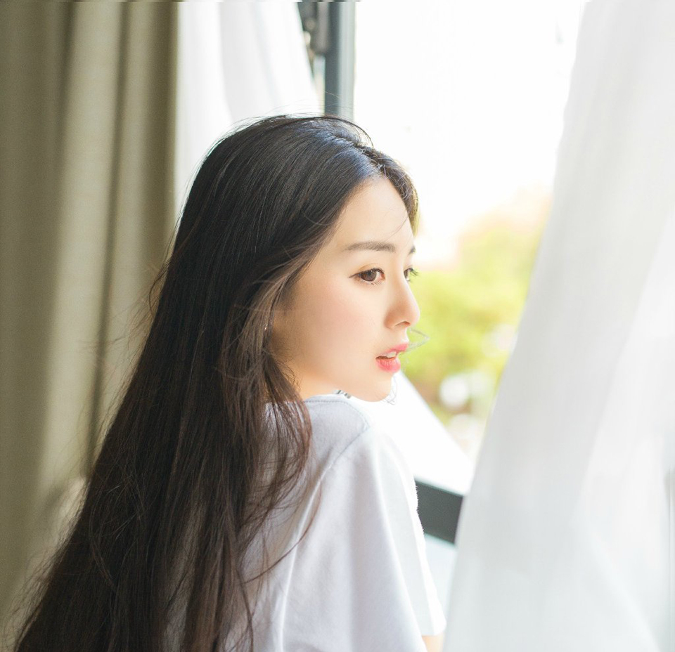 邓贤、泠苞也上前，与张任跪在一处：“我等愿以全部功勋，换得先主一命。”